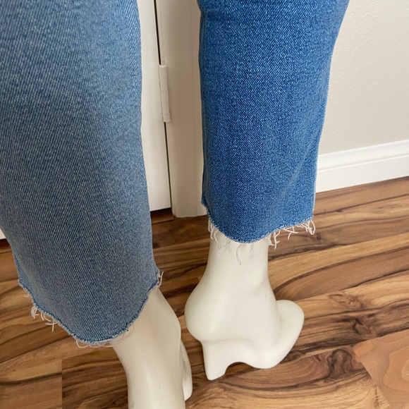 Hollister Ultra High Rise Mom Jeans Patchwork Size 27 - Picture 10 of 11